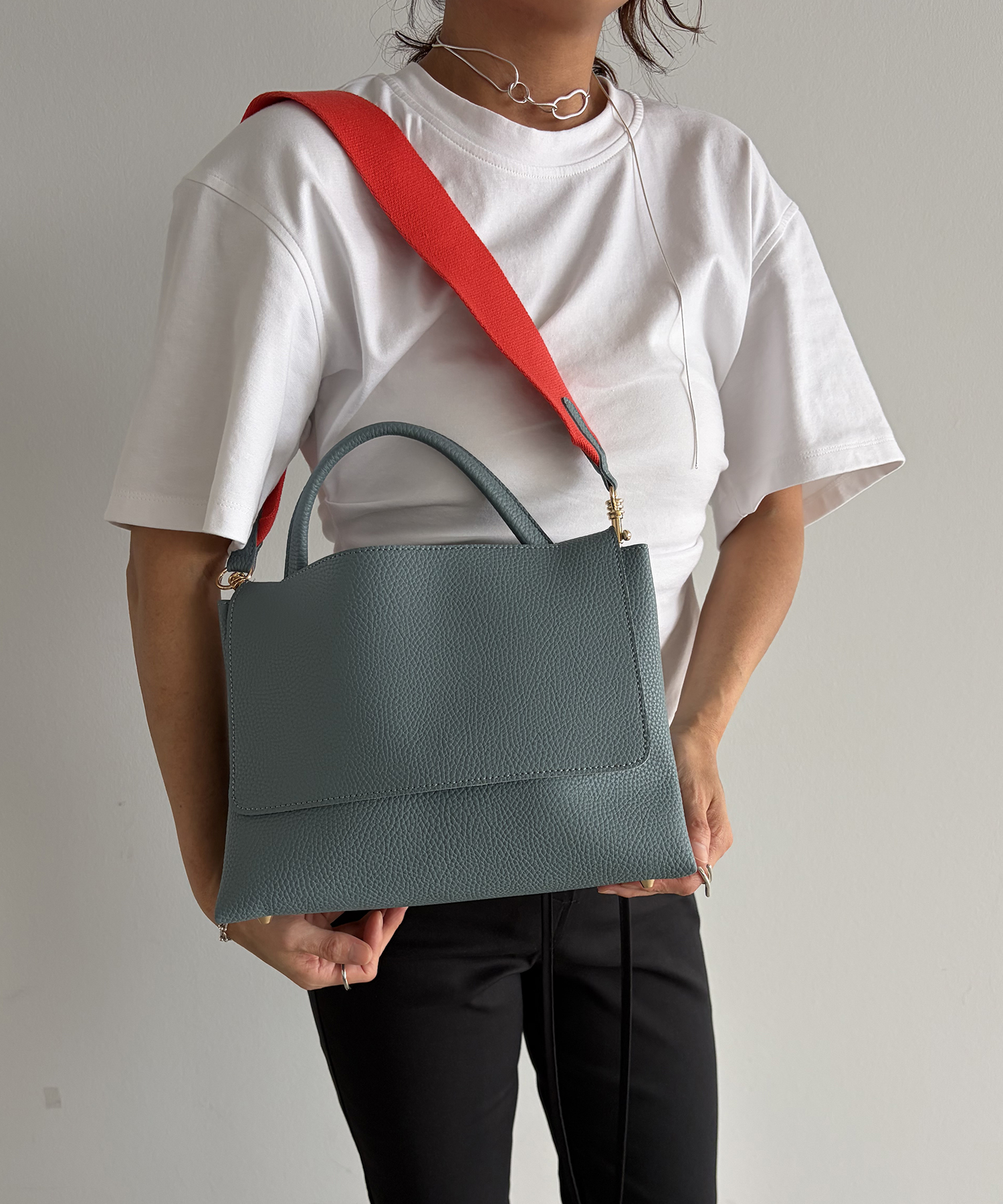 ANTIC RAG | スタッフコーディネート – 日常に、ほんの少しのドラマを